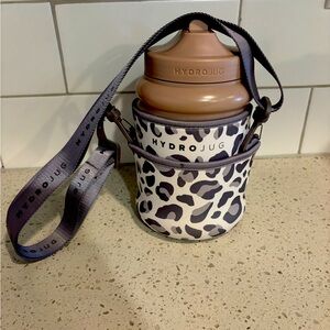 HydroJug water bottle with carrying case